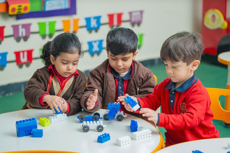 Montessori Preschool Near Me: Choosing the Right Program for Early Learning Success